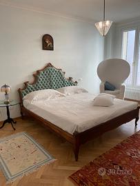 Letto matrimoniale antico