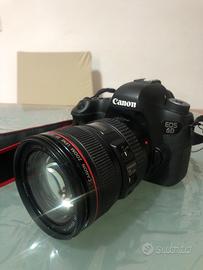 Fotocamera Canon eos 6D con teleobiettivo