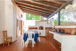 Villa con pineta, da 6 a 12 posti letto