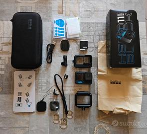 GoPro HERO11 Black + Accessori + Scatola