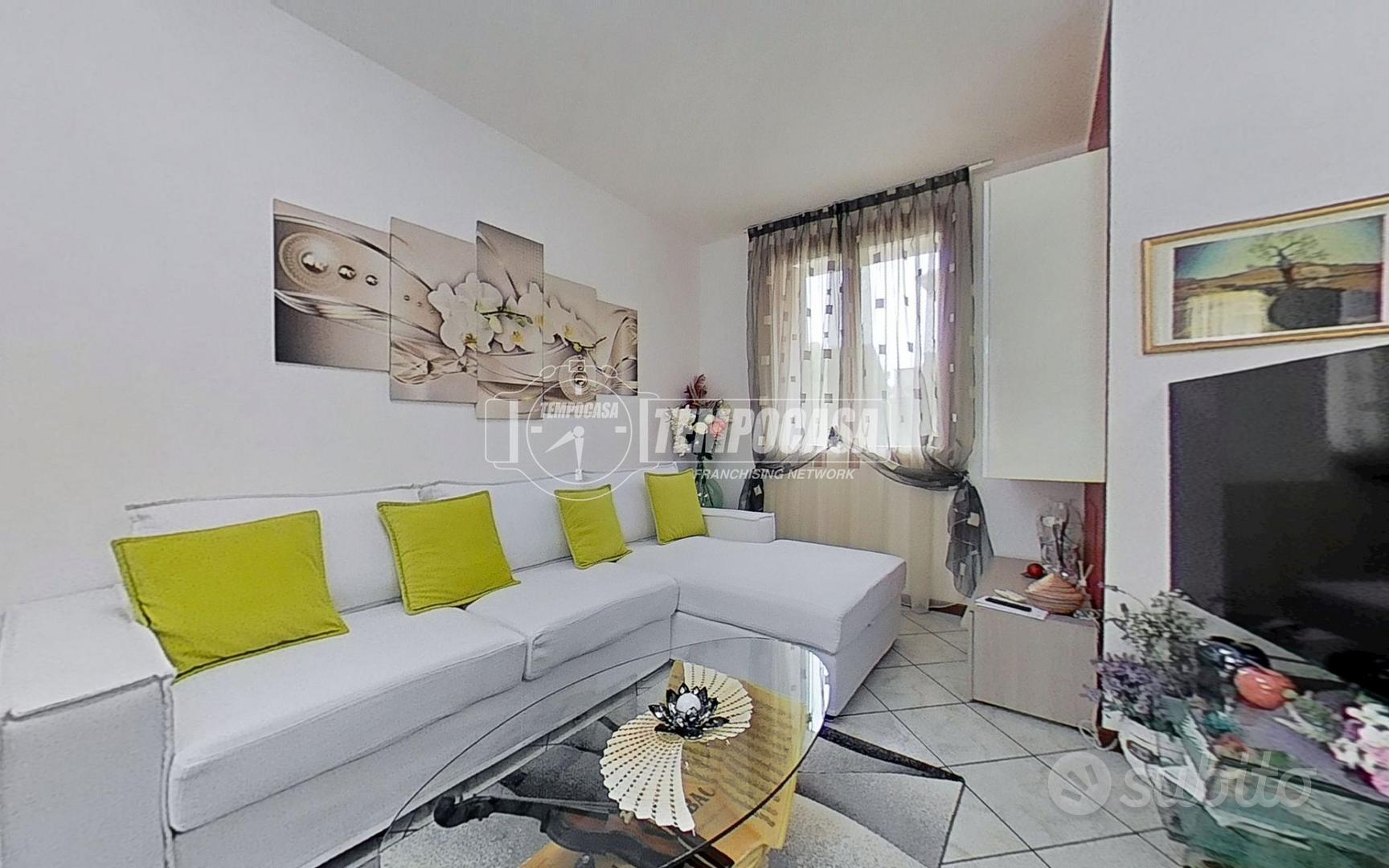 AMPIO TRILOCALE CON TERRAZZO, BOX E CANTINA! - Vista 4