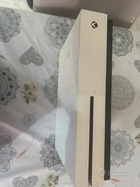 Xbox One S 1TB ricondizionata