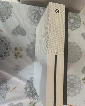 Xbox One S 1TB ricondizionata