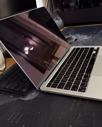 MacBook Pro 13" M1 (Late 2020) - 8GB - 256GB