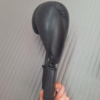 Guantoni e pad da boxe Adidas