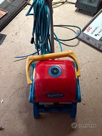 Robot pulizia piscina Aquabot viva