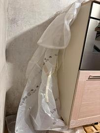 Colonna in legno con forno