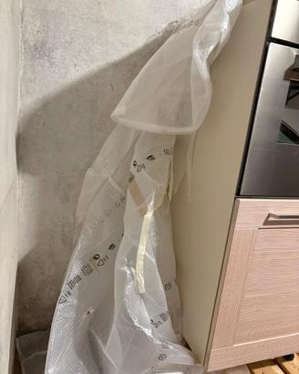 Colonna in legno con forno