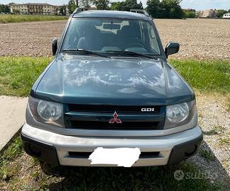 Mitsubishi pajero pinin