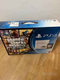 Ps4 500gb + 12 giochi + 2 joystick