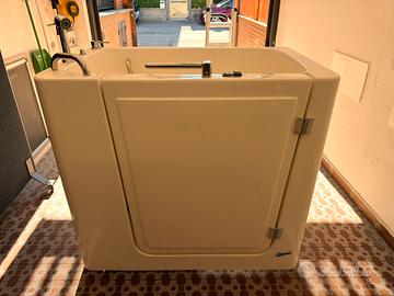 Vasca doccia per anziani per bagno angolo destro