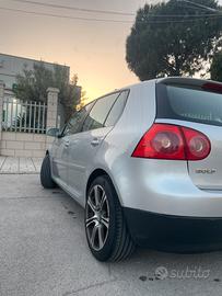 Golf 5 1.9 105