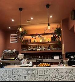 Ristorante pizzeria con forno a legna