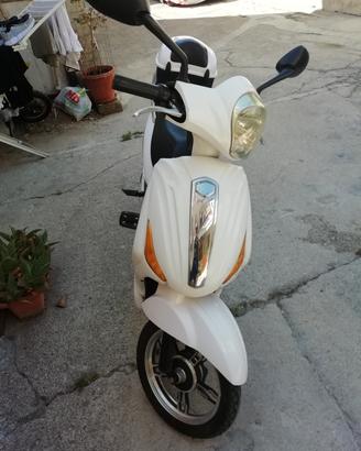 scooter elettrico ztech 