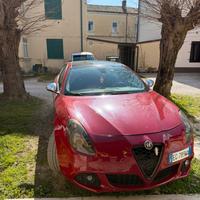 Alfa Romeo Giulietta.