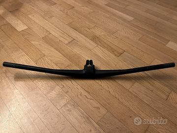 Manubrio integrato Syncross 780mm