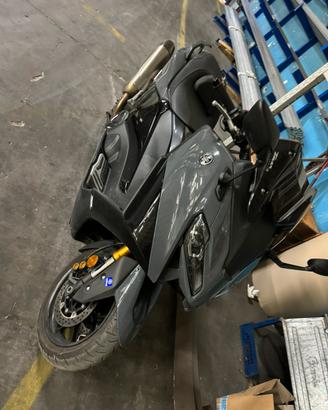 Yamaha t max 560 tec max