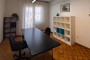 Stanza ad uso esclusivo in studio professionale