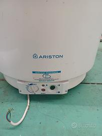 Scaldacqua Boiler a metano Ariston 80V FFI- E