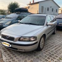 Volvo V70/XC70 V70 2.0i turbo 20V cat Benzina/Meta