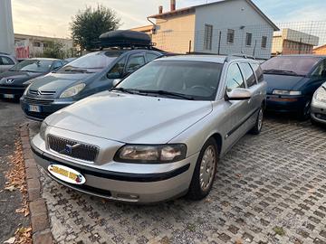 Volvo V70/XC70 V70 2.0i turbo 20V cat Benzina/Meta