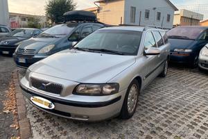 Volvo V70/XC70 V70 2.0i turbo 20V cat Benzina/Meta