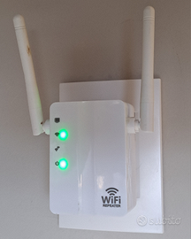 Ripetitore WIFI Amplificatore di segnale Extender - Informatica In vendita  a Milano