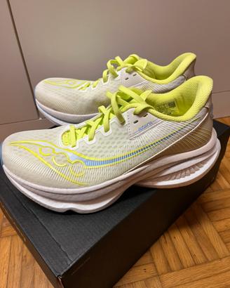 Scarpe da corsa Saucony  Endorphin Azura