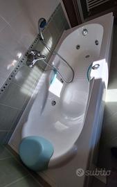 Vasca idromassaggio rettangolare