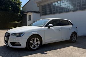 Audi A3 1.6 TDI clean diesel S tronic Ambition
