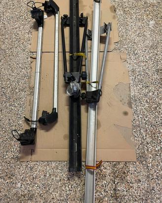 BARRE UNIVERSALI PER AUTO CON DUE PORTA BICI