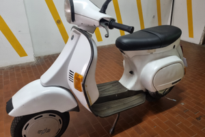 Vespa v 50