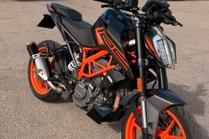 KTM duke 125