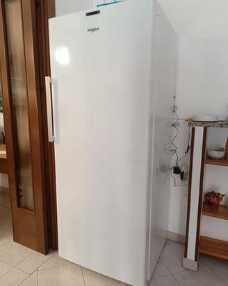 Congelatore verticale Whirlpool 6 senso