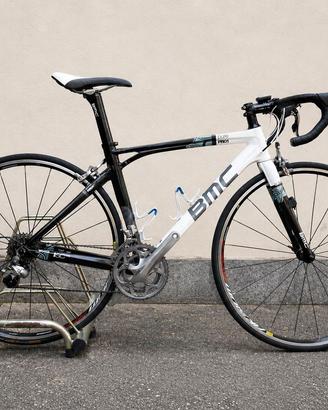 Bicicletta da strada BMC modello Pure Pro 01