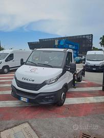 Piattaforma aerea autocarrata  CTE ZED 21.3 J su t