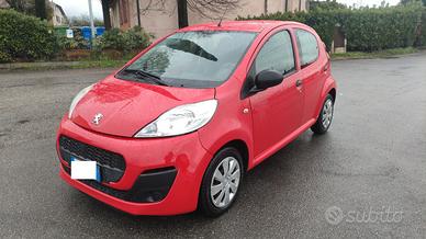 Peugeot 107 1.0 68CV 5p. NEOPATENTATI - 2012