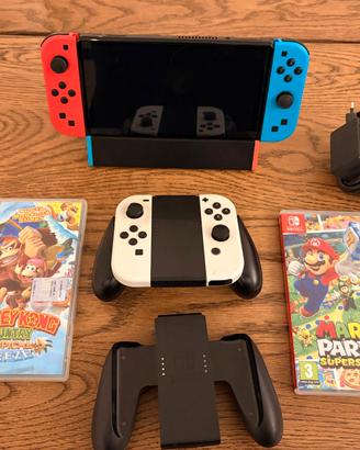🎮 Nintendo Switch OLED con giochi