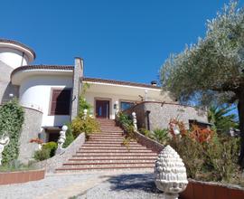 Villa bifamiliare