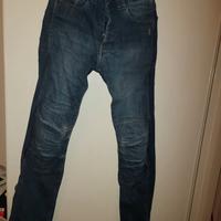 Jeans per moto con protezioni in kevlar