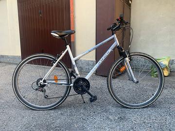 Bici sportiva da ragazza