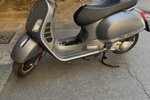 Vespa 300 gts super sport ss