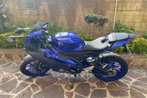 Yamaha yzf r125