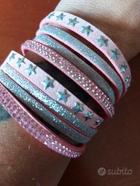 Bracciale rosa con stelle e brillantini