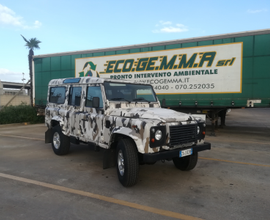 Land rover defender 110 td4