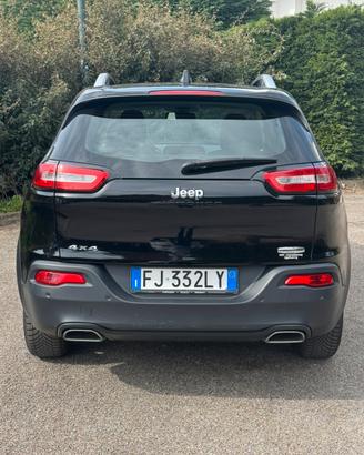 Jeep Cherokee 2.2 4x4 longitude