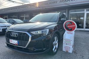 Audi Q3 35 2.0 tdi s-tronic
