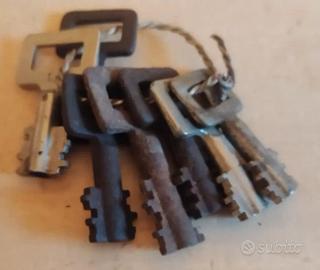 LOTTO STOCK 7 CHIAVI ANTICHE IN FERRO FORGIATO