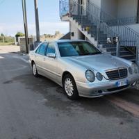 Mercedes W210 220 CDI automatica