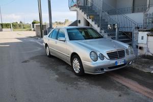 Mercedes W210 220 CDI automatica